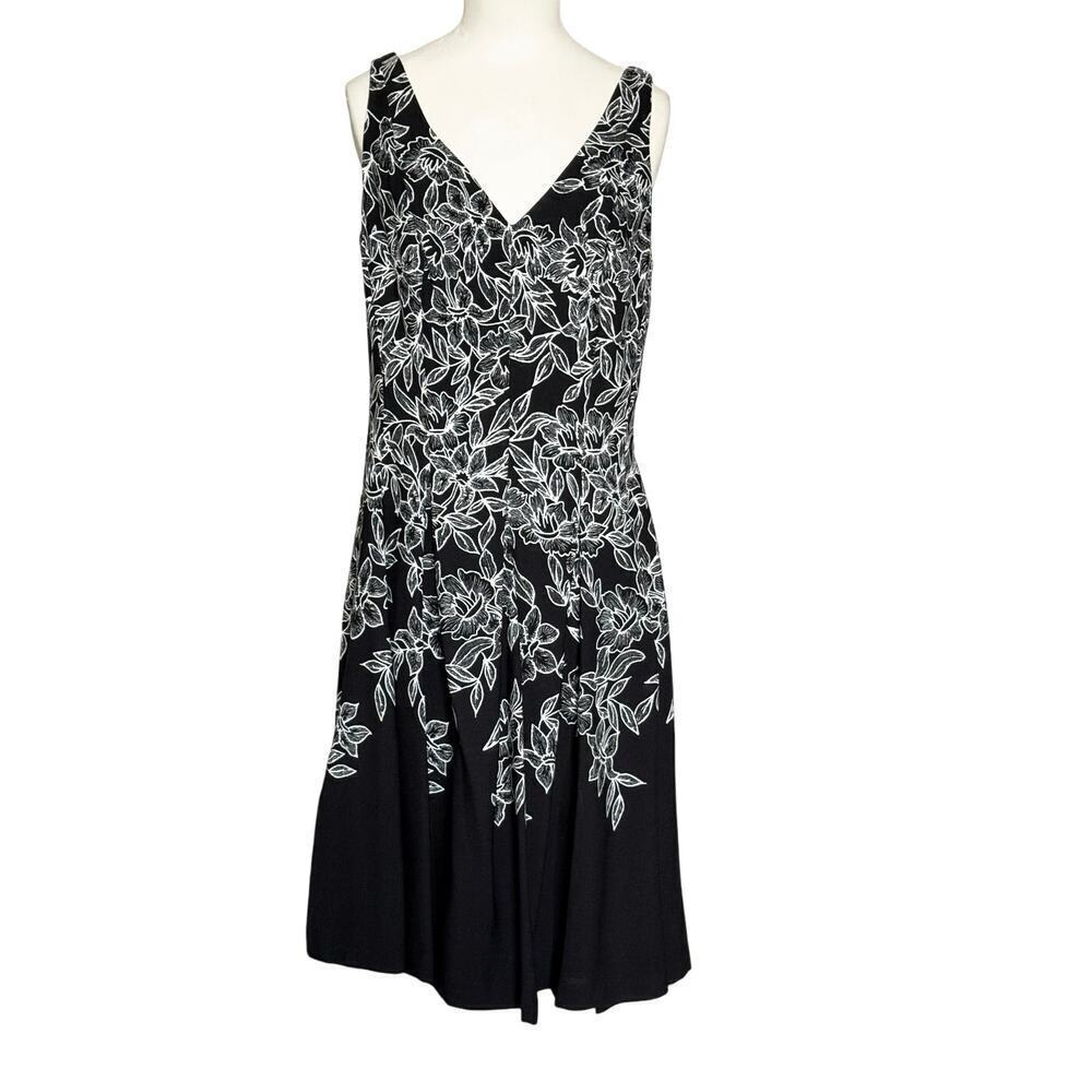 Lauren Ralph Lauren Dress Black and White Graphic Floral Size 8